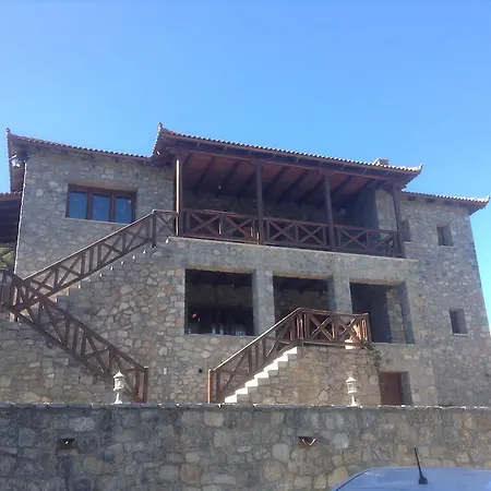 Xenonas Alexiou Archaia Feneos