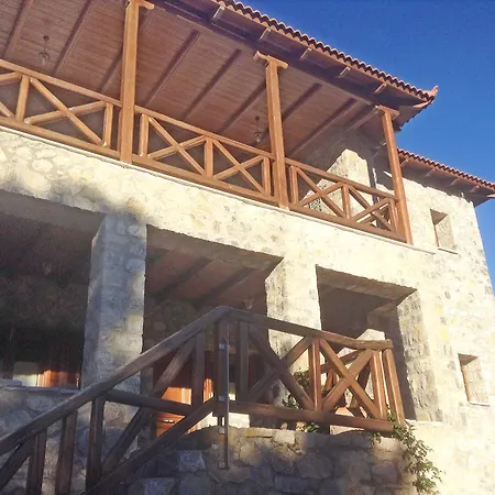 Xenonas Alexiou לינה וארוחת בוקר