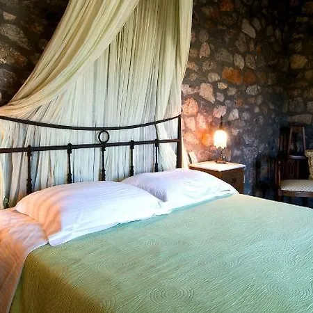 Xenonas Alexiou Arhéa Feneósz