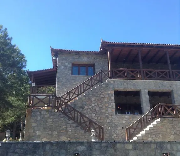 Xenonas Alexiou 3* Archaia Feneos