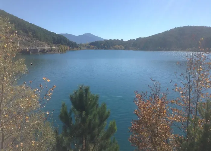 Xenonas Alexiou לינה וארוחת בוקר