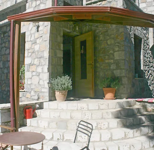 住宿加早餐酒店 Xenonas Alexiou Archaia Feneos